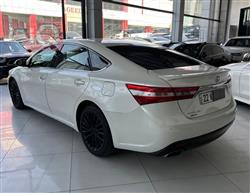 تويوتا أفالون